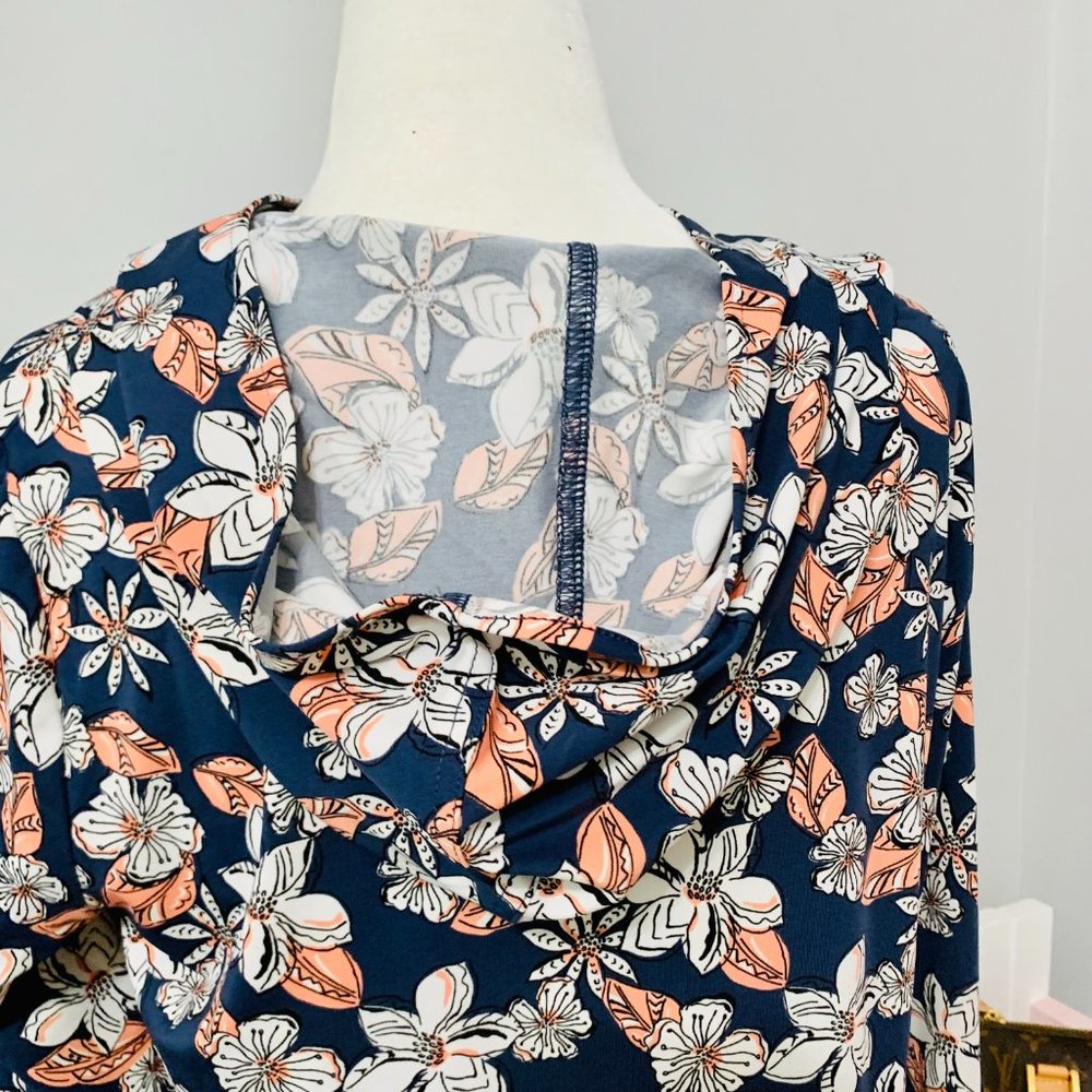 ASPEN RASHGUARD WITH HOODIE SWIM TOP - Picture 6 of 10